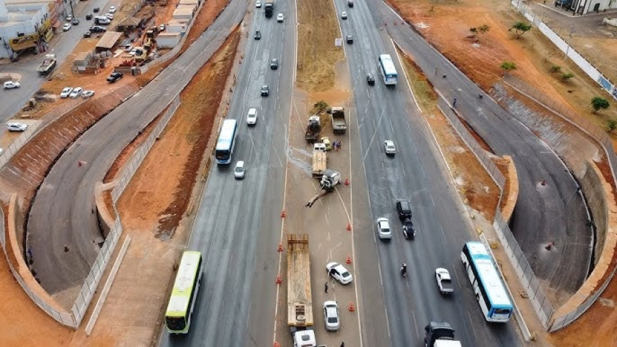 Viaduto no Riacho Fundo muda rotina no trânsito