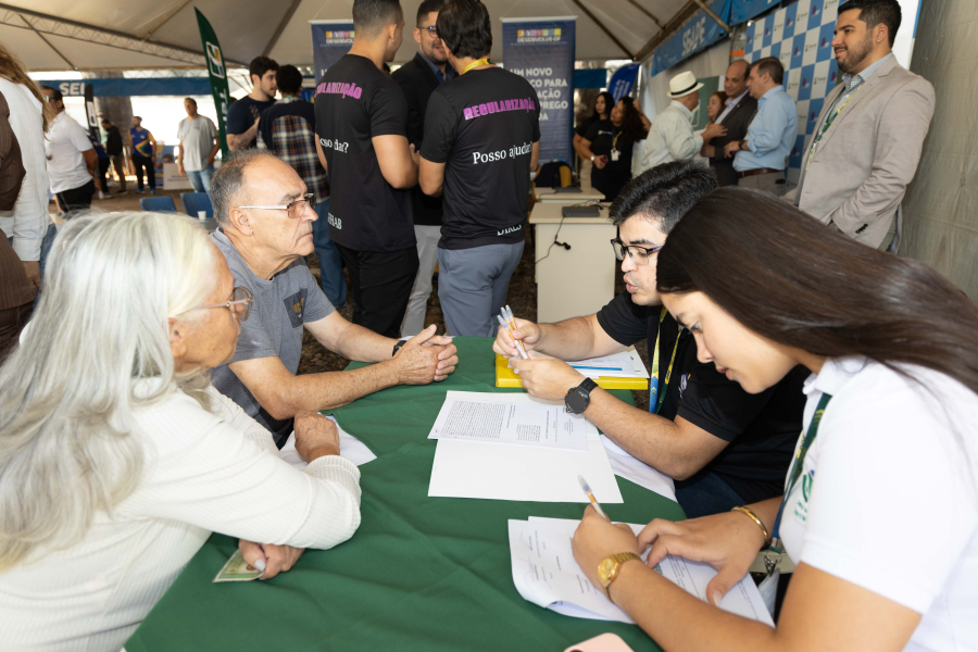 GDF leva regularização fundiária a comunidades e amplia acesso à documentação de imóveis no DF