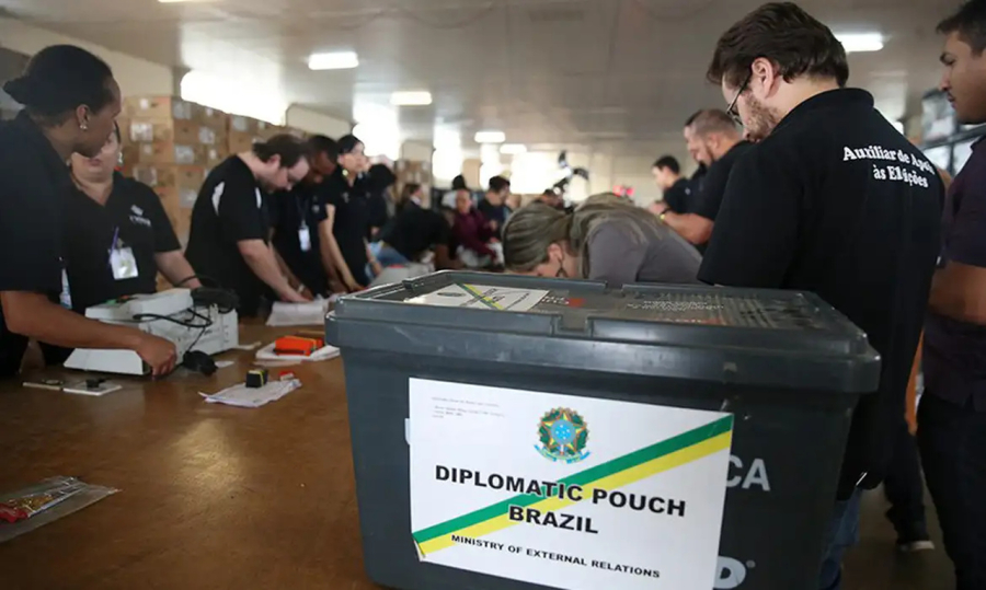 Eleições 2026: mais de 918 mil brasileiros poderão votar no exterior